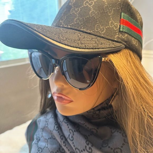 MOSCHINO Sunglasses  - Picture 5 of 9